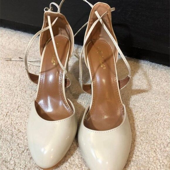 Miula Miula Ankle Wrap Heels - Picture 6 of 8